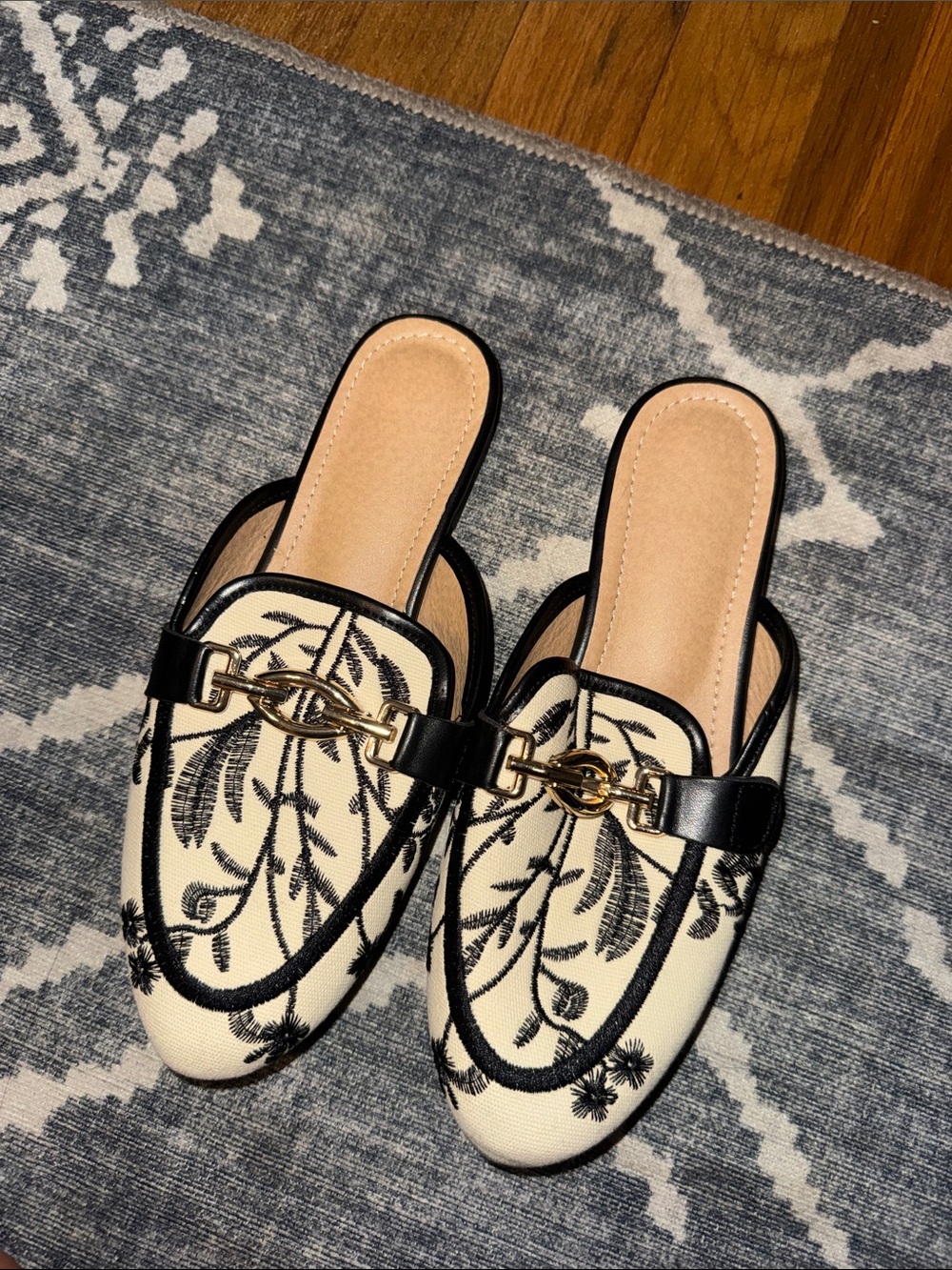 SHEIN Black & Cream Embroidered Slip-On Loafers